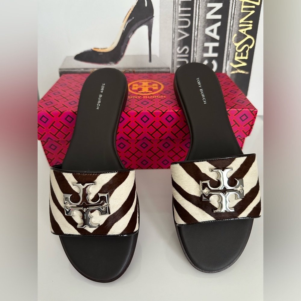 NIB Tory Burch Everly Slides